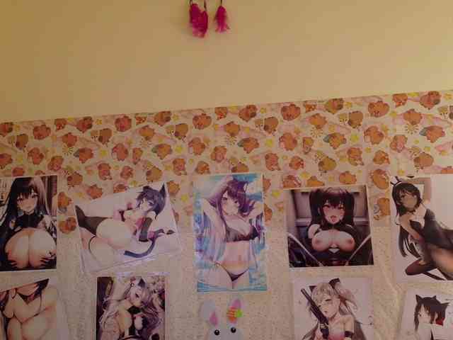 AlizeHentaiMeow webcam