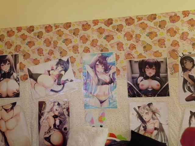 AlizeHentaiMeow webcam