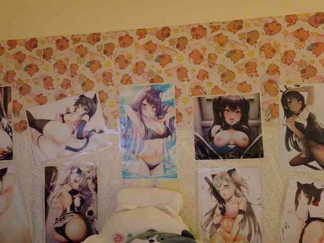 AlizeHentaiMeow webcam