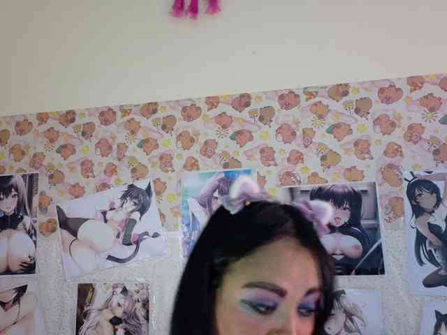 AlizeHentaiMeow webcam