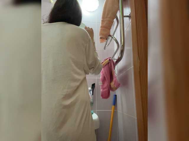 Alisia4's BongaCams show and profile