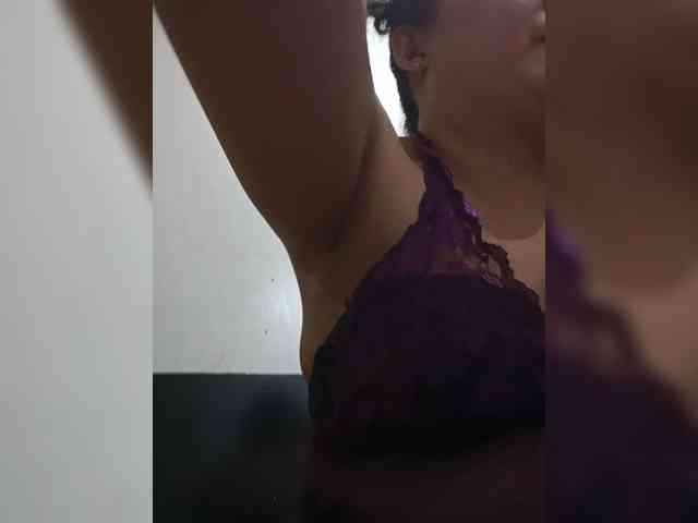 Sweet-Honey32 webcam