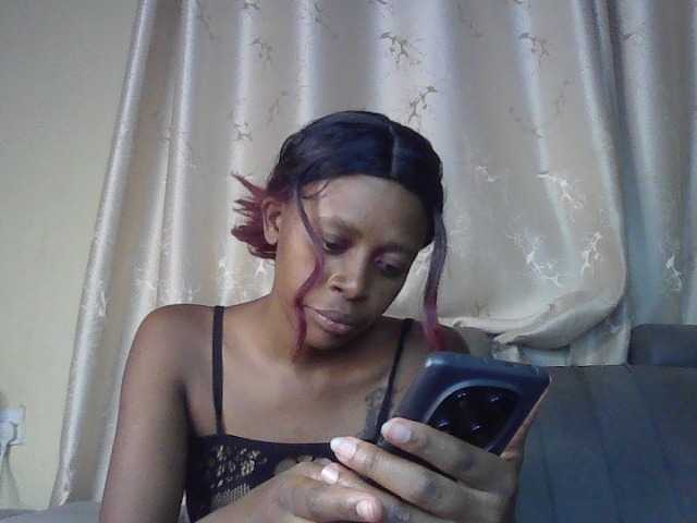 sweetally live cam on BongaCams