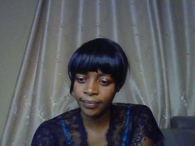 sweetally live cam on BongaCams