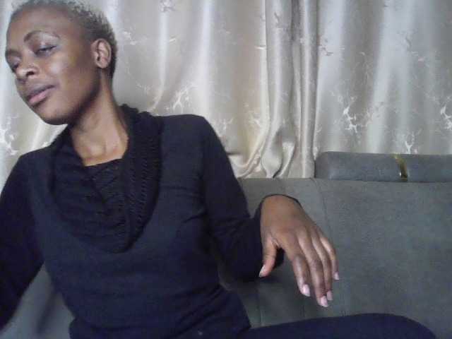 sweetally live cam on BongaCams