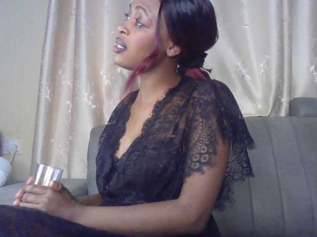 sweetally live cam on BongaCams