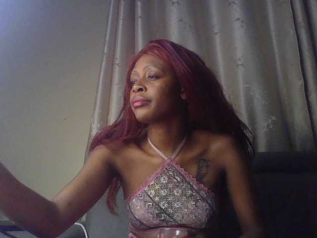 sweetally live cam on BongaCams