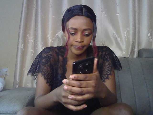 sweetally live cam on BongaCams