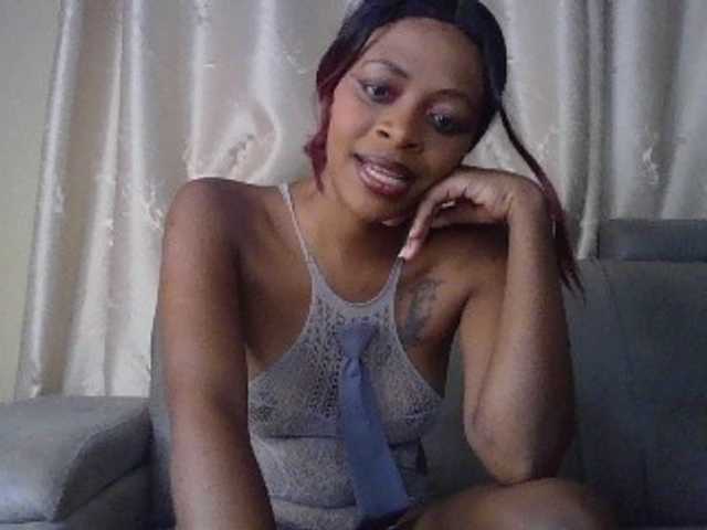 sweetally live cam on BongaCams