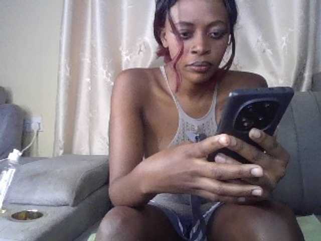 sweetally live cam on BongaCams