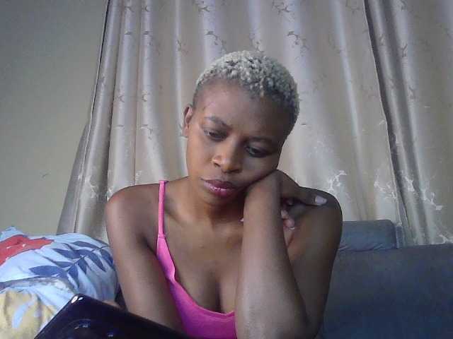 sweetally live cam on BongaCams