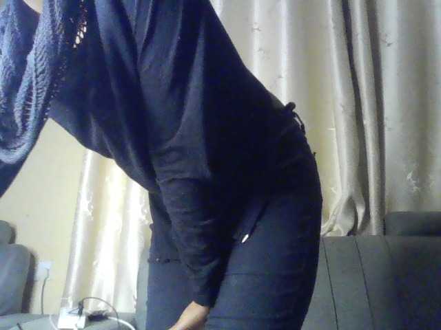 sweetally live cam on BongaCams