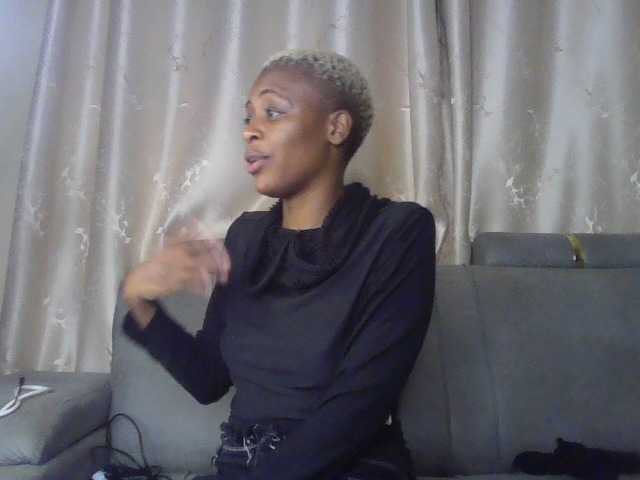 sweetally live cam on BongaCams