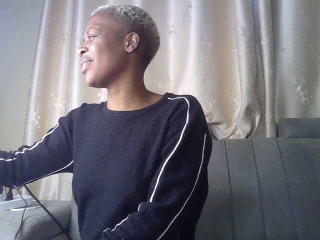 sweetally live cam on BongaCams