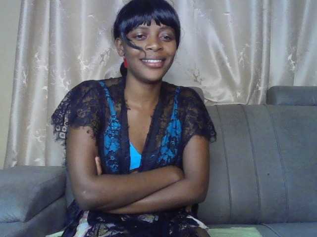 sweetally live cam on BongaCams