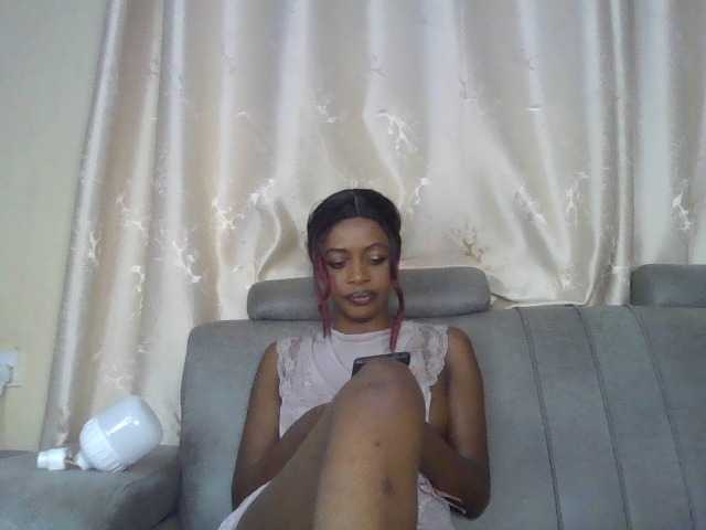 sweetally live cam on BongaCams