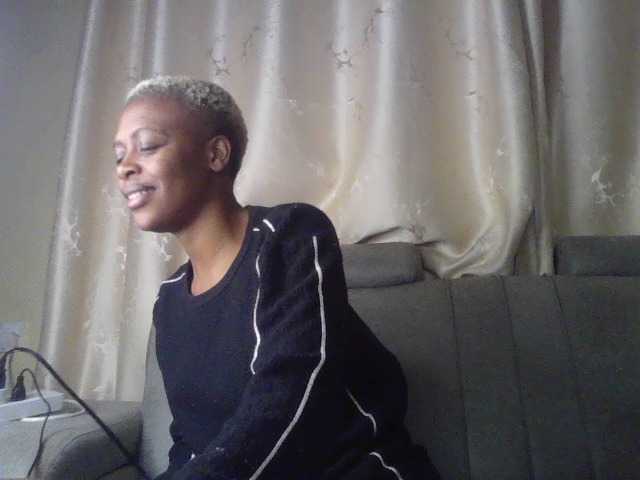 sweetally live cam on BongaCams