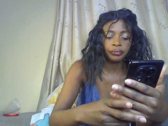 sweetally live cam on BongaCams