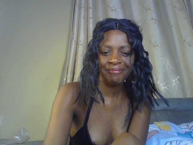 sweetally live cam on BongaCams