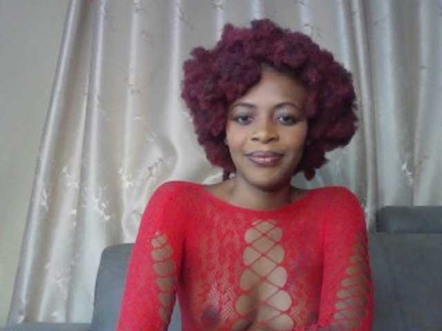sweetally live cam on BongaCams