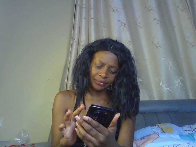 sweetally live cam on BongaCams