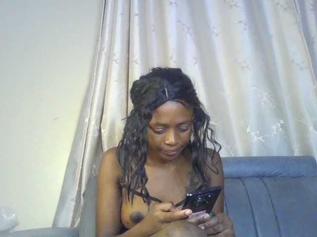 sweetally live cam on BongaCams