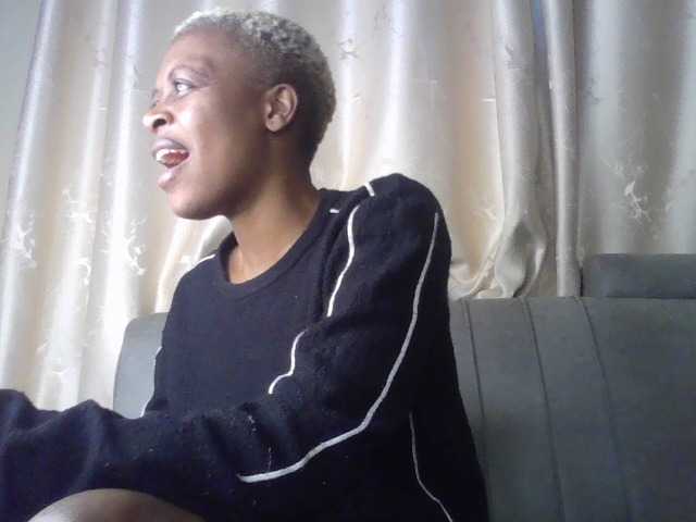sweetally live cam on BongaCams
