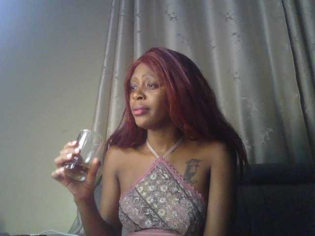 sweetally live cam on BongaCams