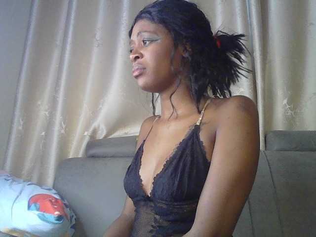 sweetally live cam on BongaCams