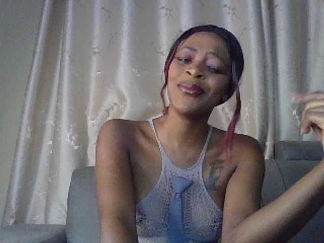 sweetally live cam on BongaCams
