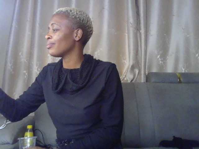 sweetally live cam on BongaCams
