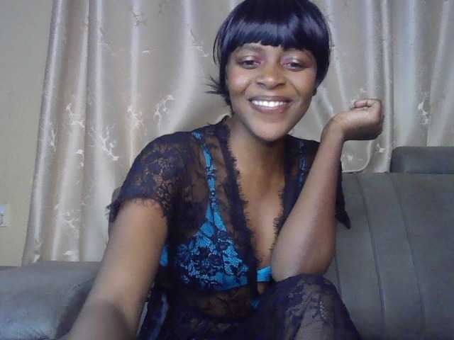 sweetally live cam on BongaCams
