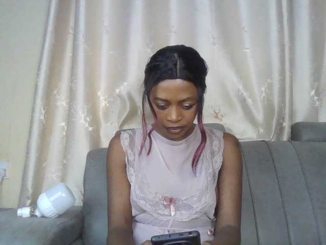 sweetally live cam on BongaCams