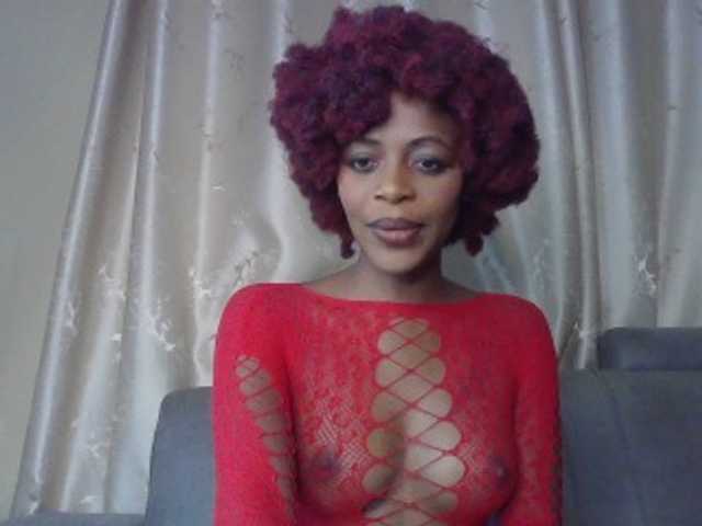 sweetally live cam on BongaCams
