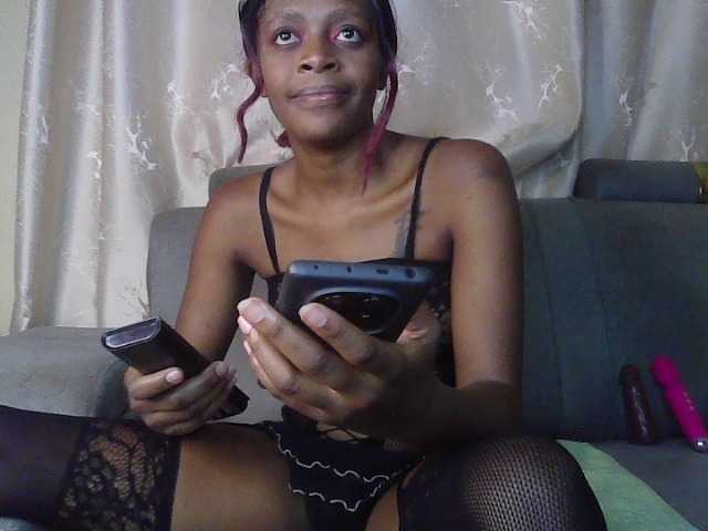 sweetally live cam on BongaCams