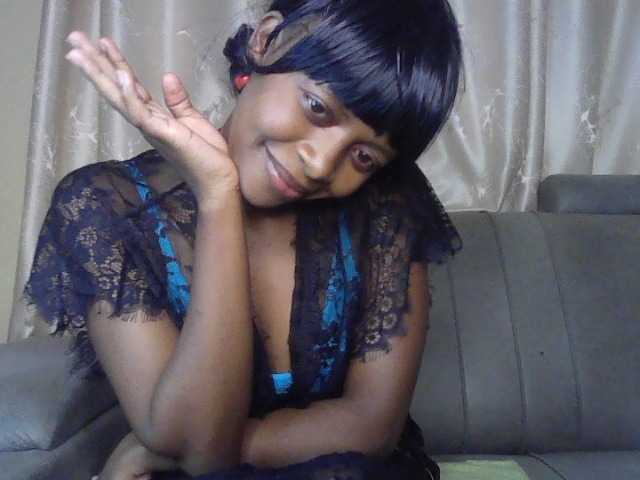sweetally live cam on BongaCams