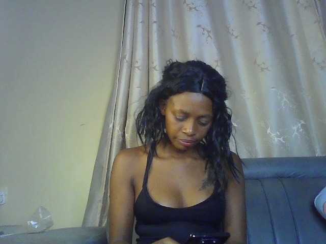 sweetally live cam on BongaCams