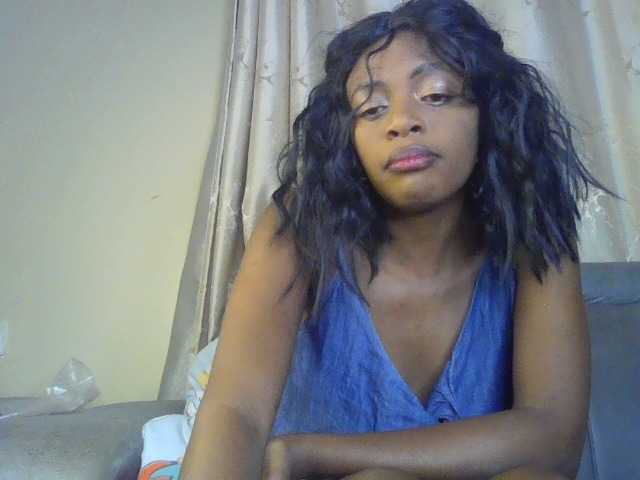 sweetally live cam on BongaCams
