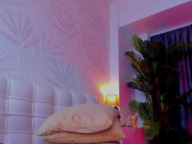 EmmaCinn webcam