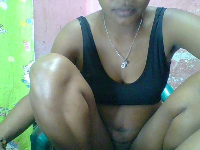 flaviahh live cam on BongaCams