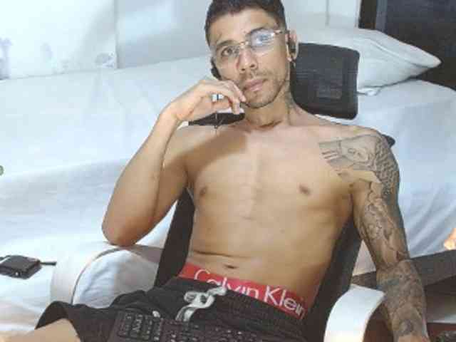 Jonesjones15 Sex Cam Show
