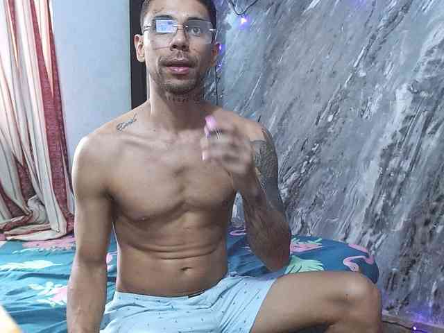 Jonesjones15 Sex Cam Show
