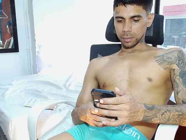 Jonesjones15 Sex Cam Show