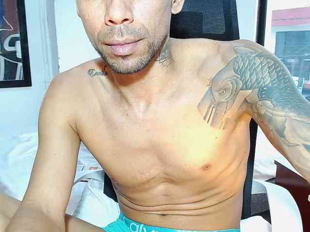 Jonesjones15 Sex Cam Show