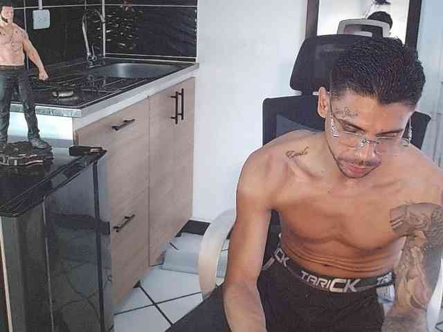 Jonesjones15 Sex Cam Show