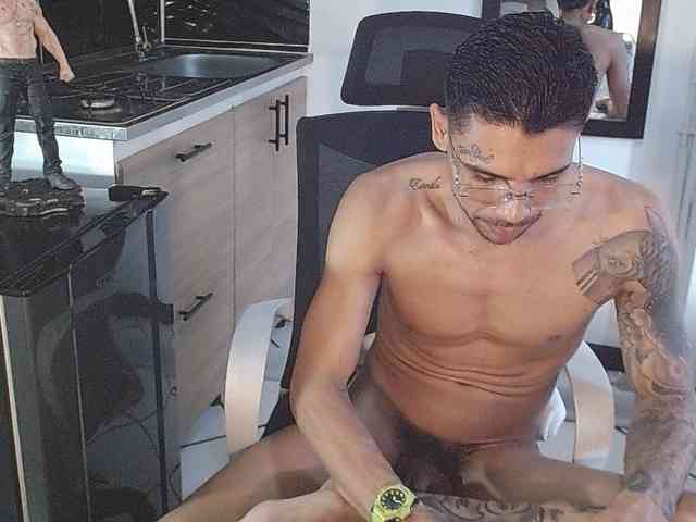 Jonesjones15 Sex Cam Show
