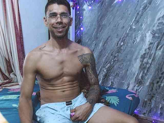 Jonesjones15 Sex Cam Show