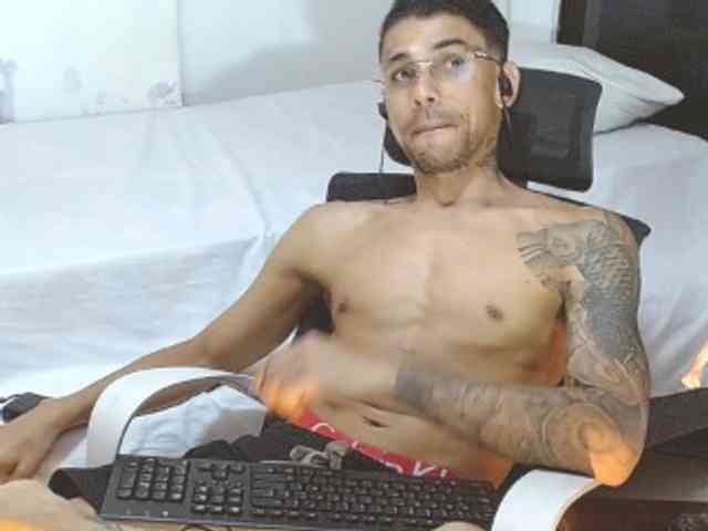 Jonesjones15 Sex Cam Show