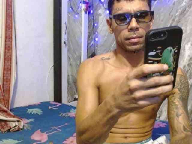 Jonesjones15 Sex Cam Show