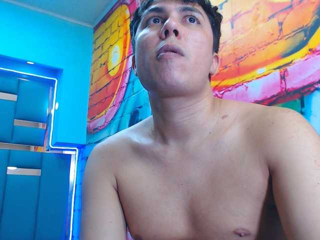 tommyxpamela444 live cam on BongaCams